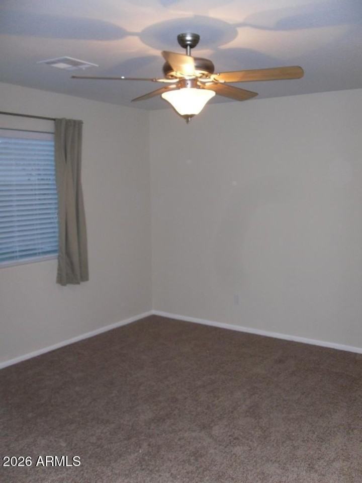 3045 W Covey Ln - Photo 5 of 10