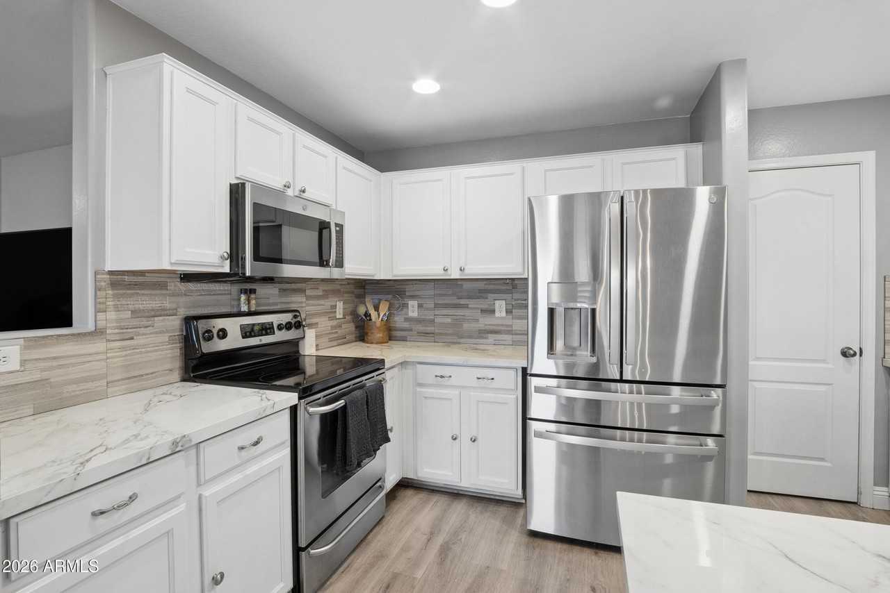 38257 N Jonathan St - Photo 7 of 37