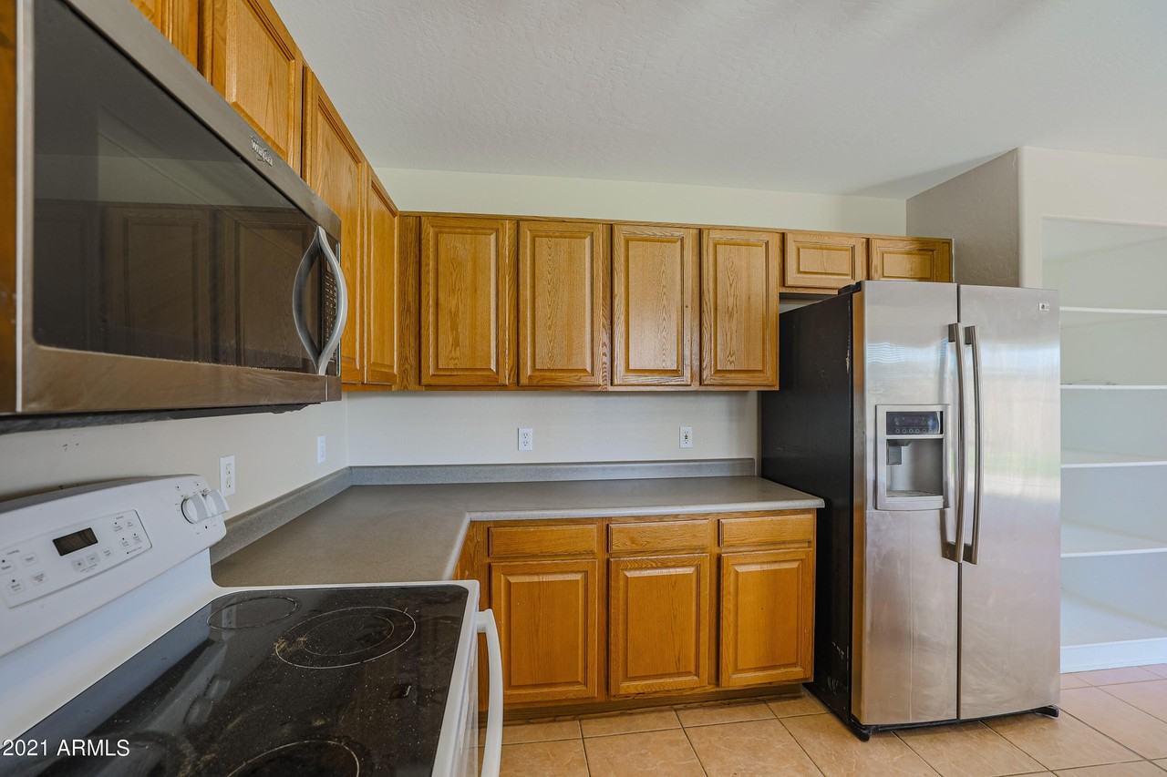 4349 N 111th Ln - Photo 6 of 18