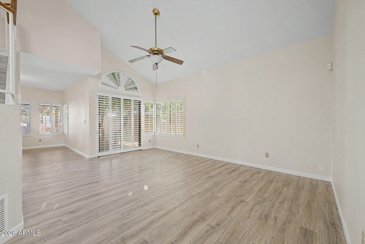 15643 N 50th St - Photo 5 of 34