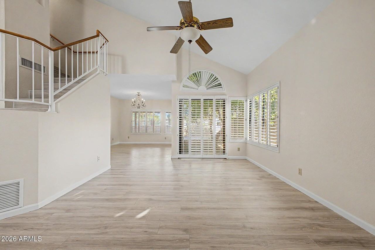 15643 N 50th St - Photo 6 of 34