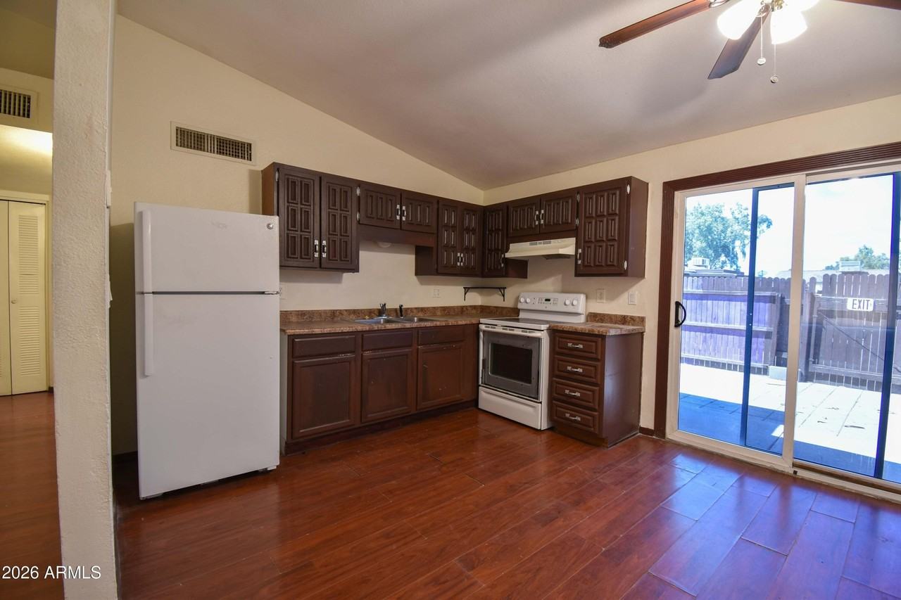 3120 N 67th Ln #93 - Photo 4 of 17