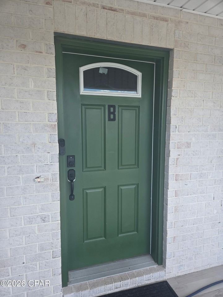 3613 E 7th St #B - Photo 2 of 18