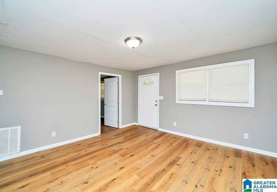 509 Arnold Cir - Photo 5 of 15