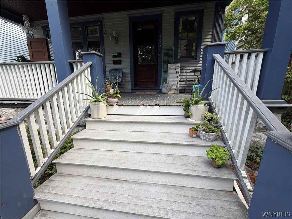 455 Crescent Ave - Photo 3 of 20