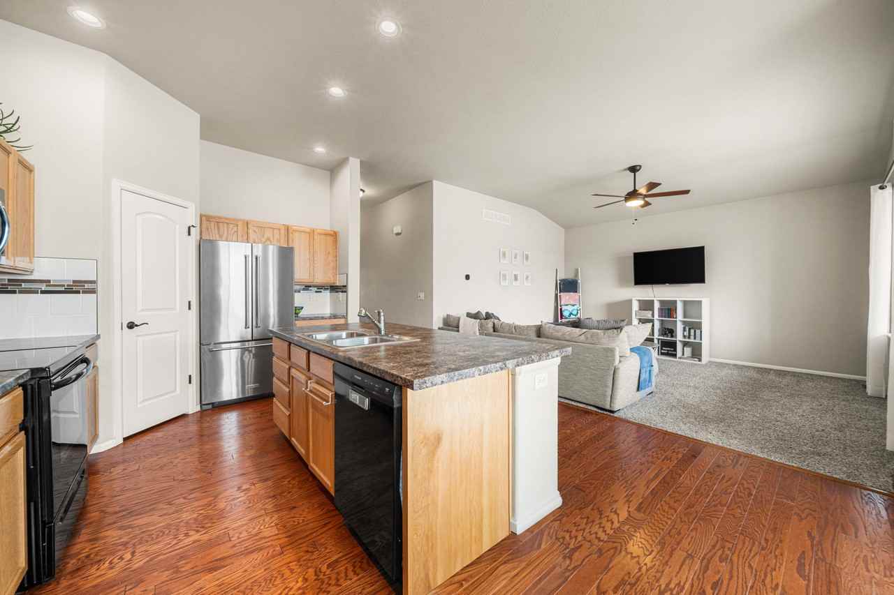 10318 17th St #1 - Photo 6 of 21