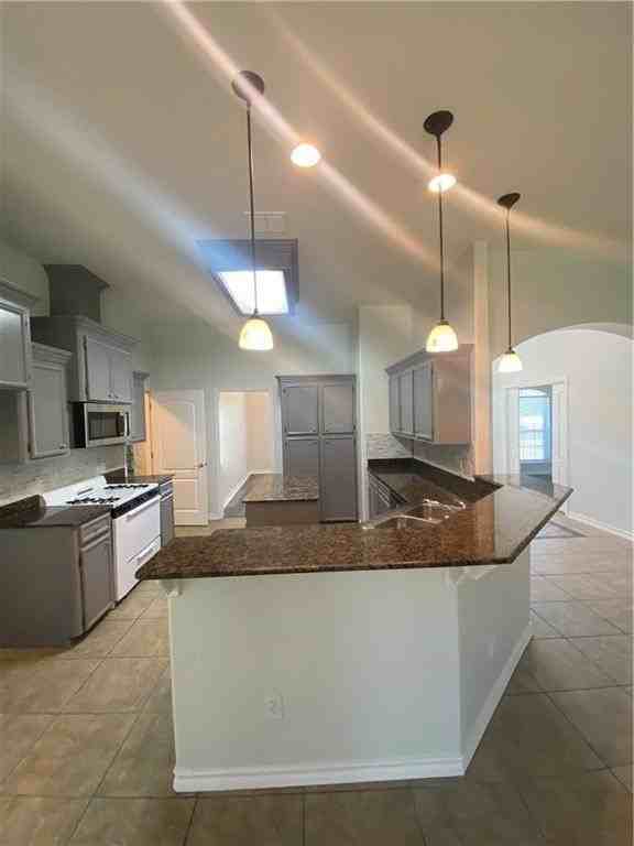 3214 Quail Run Dr - Photo 3 of 19