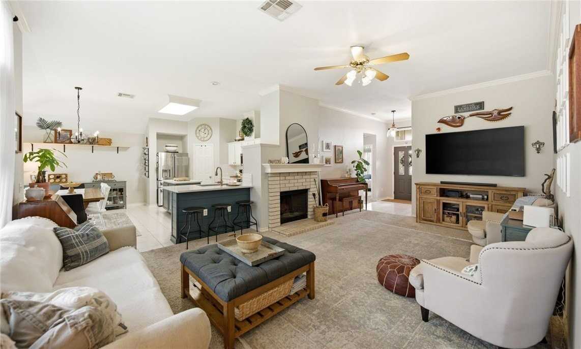 7709 Jim Wells Dr - Photo 4 of 21