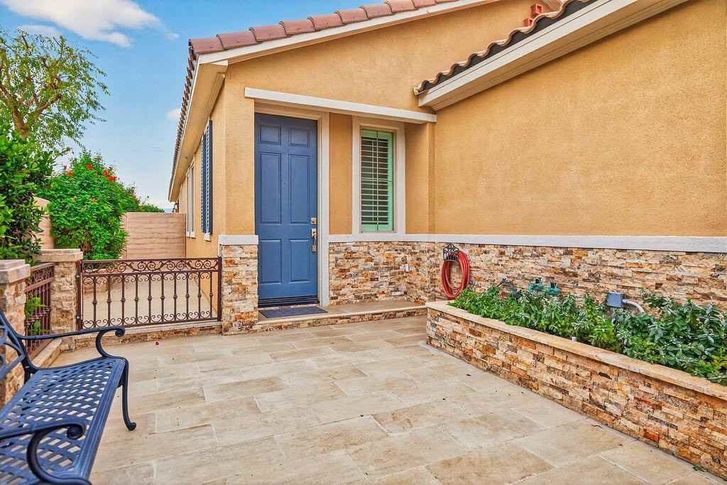 81543 Avenida Celaya - Photo 3 of 31