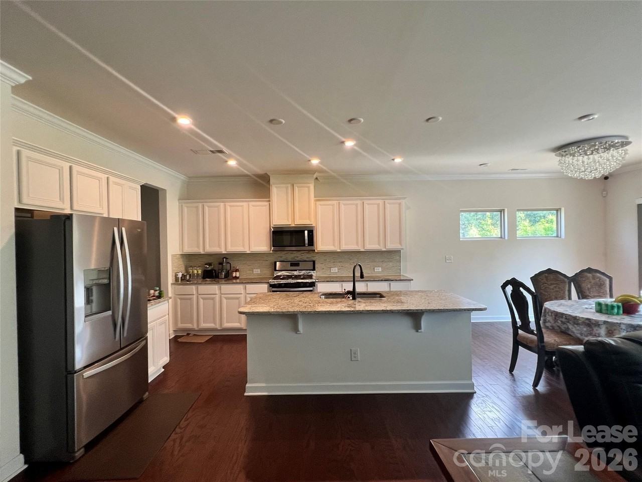 8411 Flint Hill Dr - Photo 2 of 12