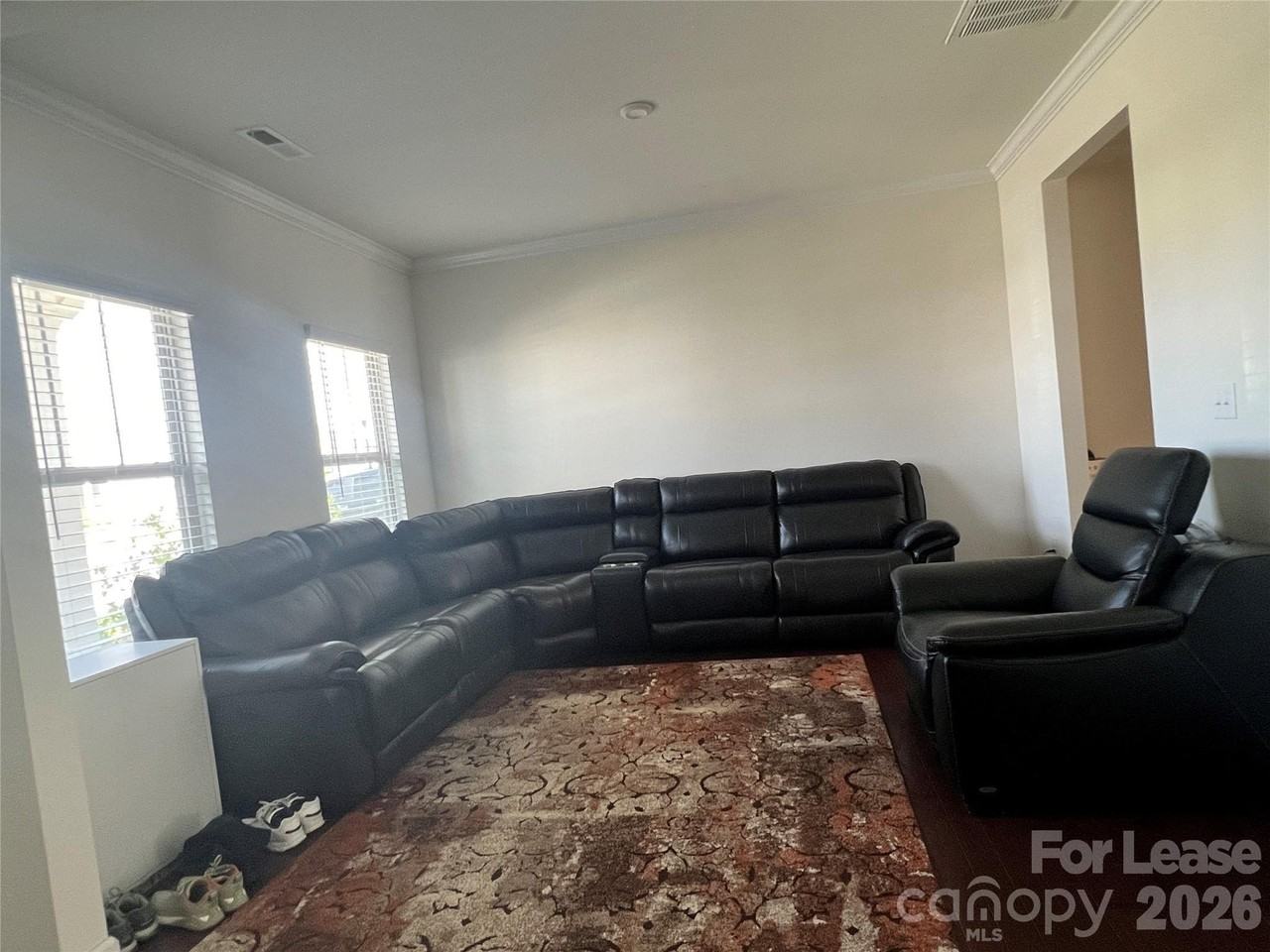8411 Flint Hill Dr - Photo 5 of 12