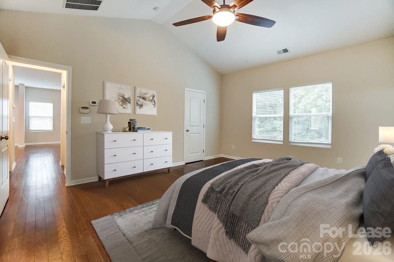 1934 Madeira Cir - Photo 7 of 40