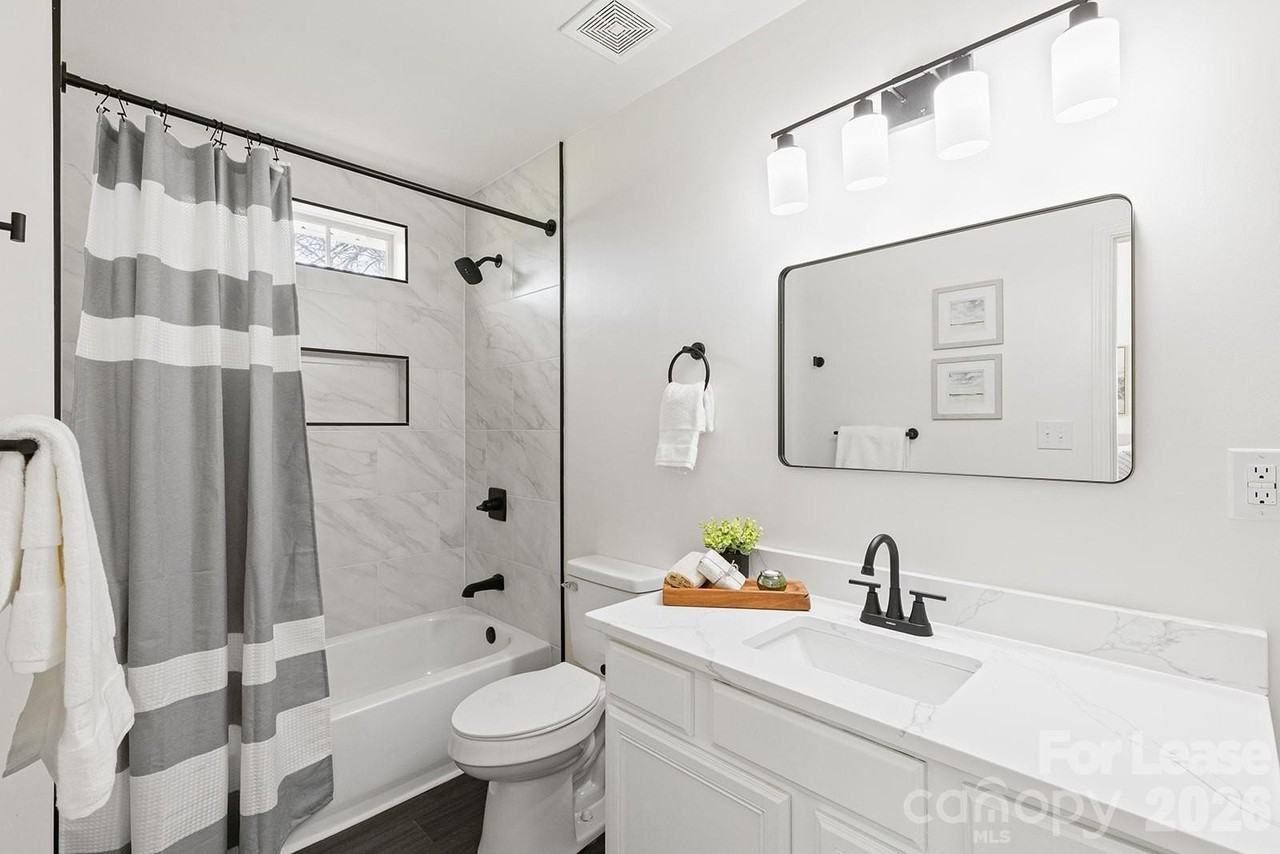 913 Tennyson Dr - Photo 5 of 23