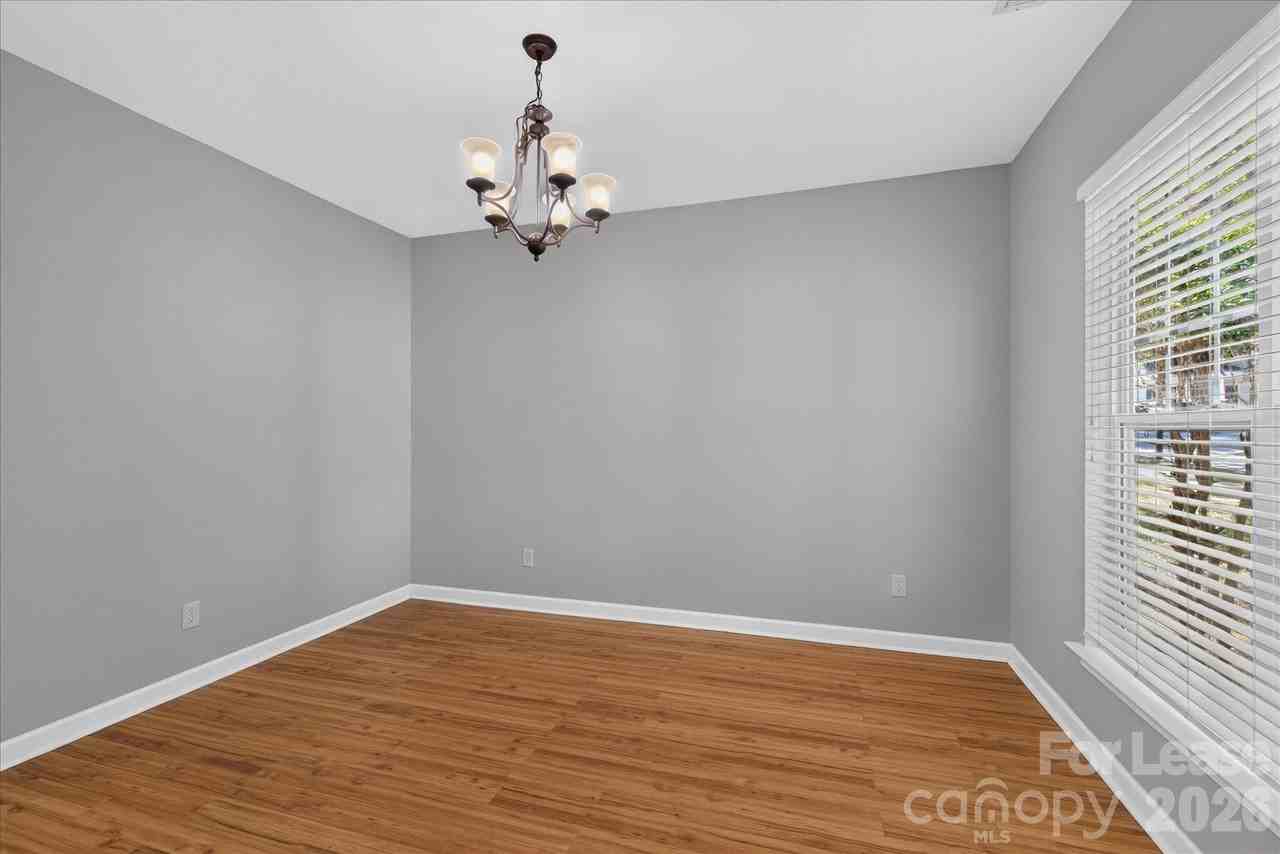 21412 Aftonshire Dr - Photo 6 of 18