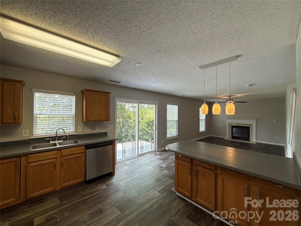 1032 Meadowbrook Ln Sw - Photo 7 of 20