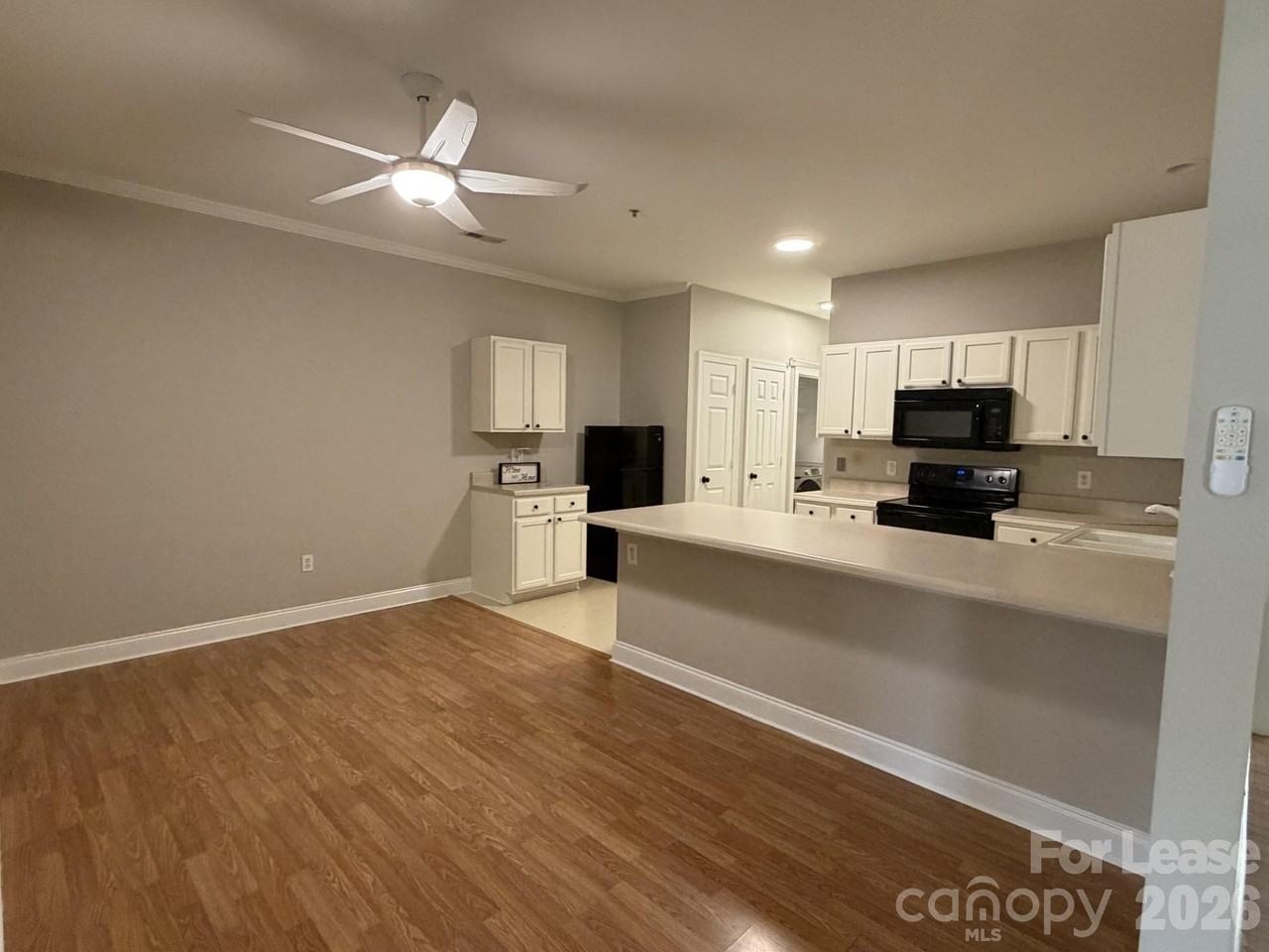 21231 Hickory St - Photo 5 of 14