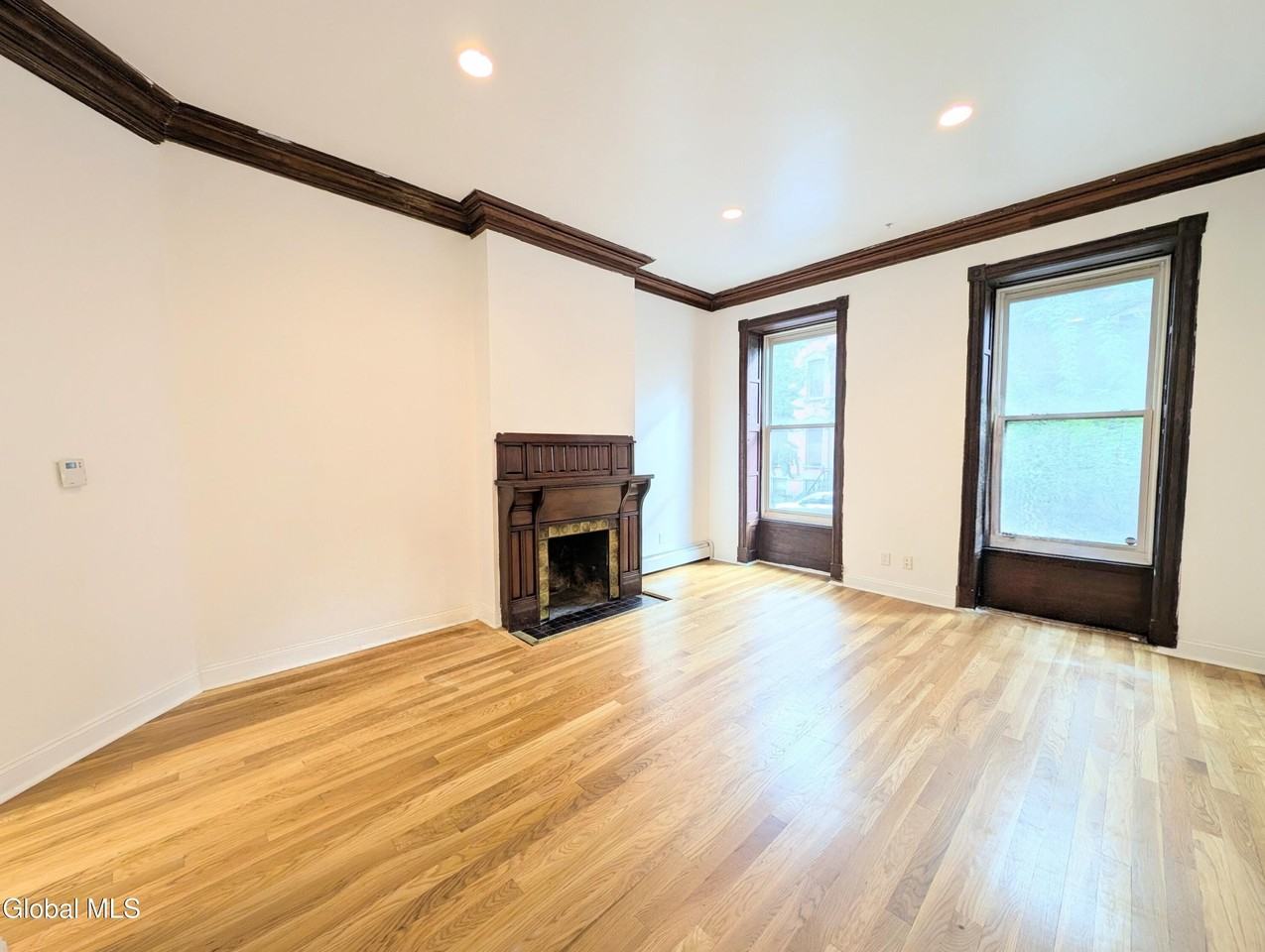 313 State St #1F - Photo 5 of 11