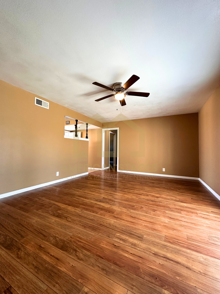 3410 Constellation Rd #1 - Photo 5 of 23