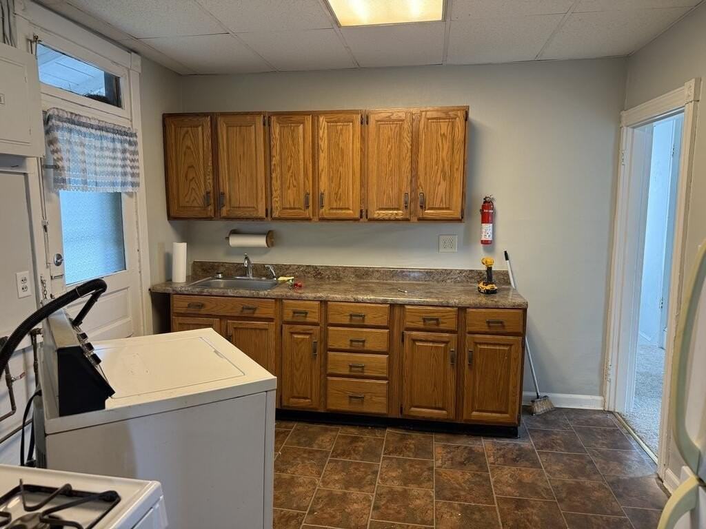 308 4th St - Photo 3 of 26