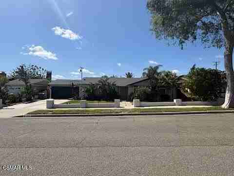 4749 Sulphur Springs Dr - Photo 2 of 19