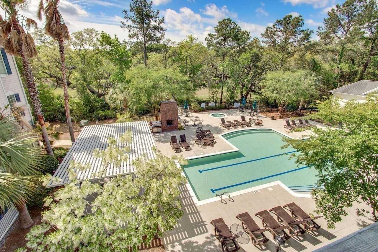 130 River Landing Dr #10302