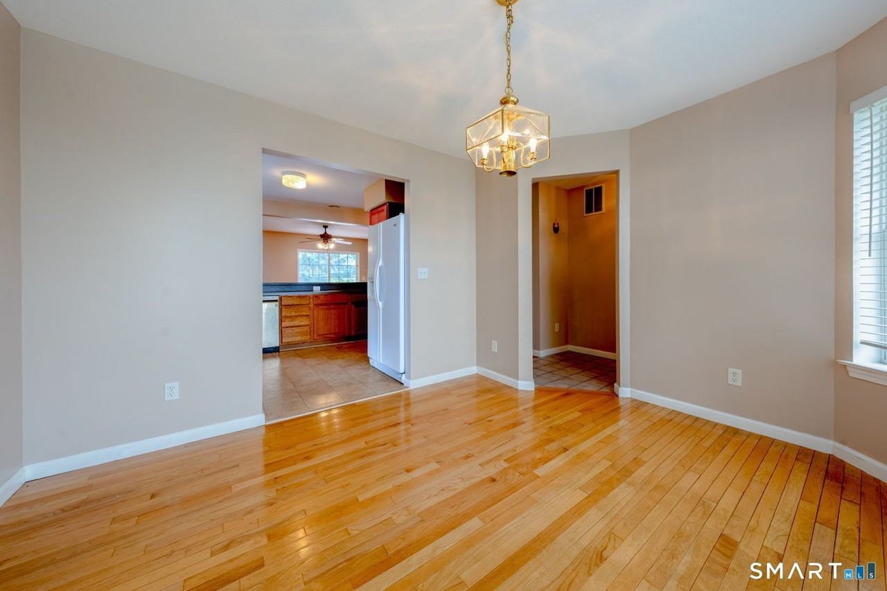 47 Tunxis St #12 - Photo 5 of 37