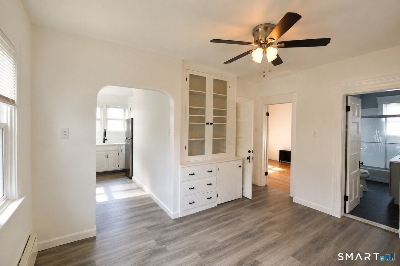 762 Howe Ave #2ndFL - Photo 7 of 20