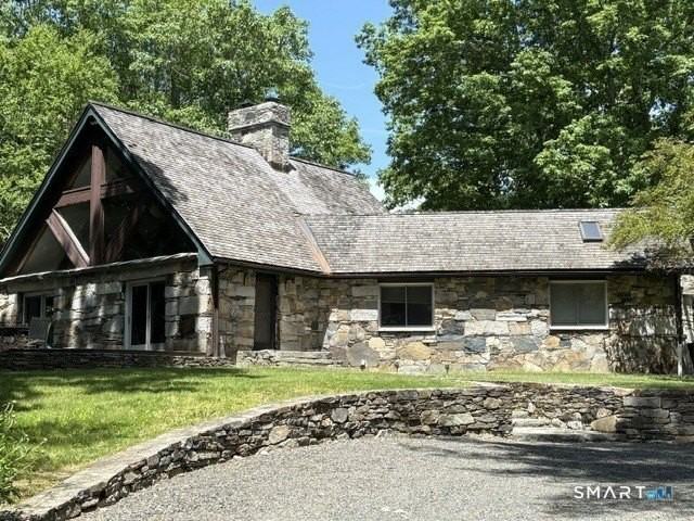 40 Looking Glass Hill Road - Photo 2 of 33