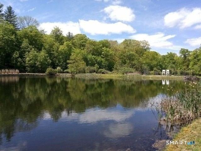40 Looking Glass Hill Road - Photo 5 of 33