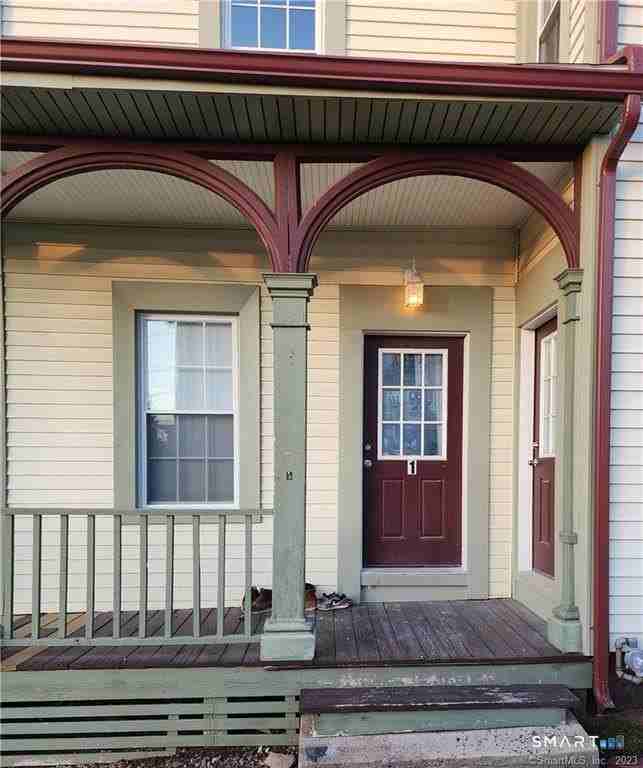 5 Bristol St #1 - Photo 2 of 10