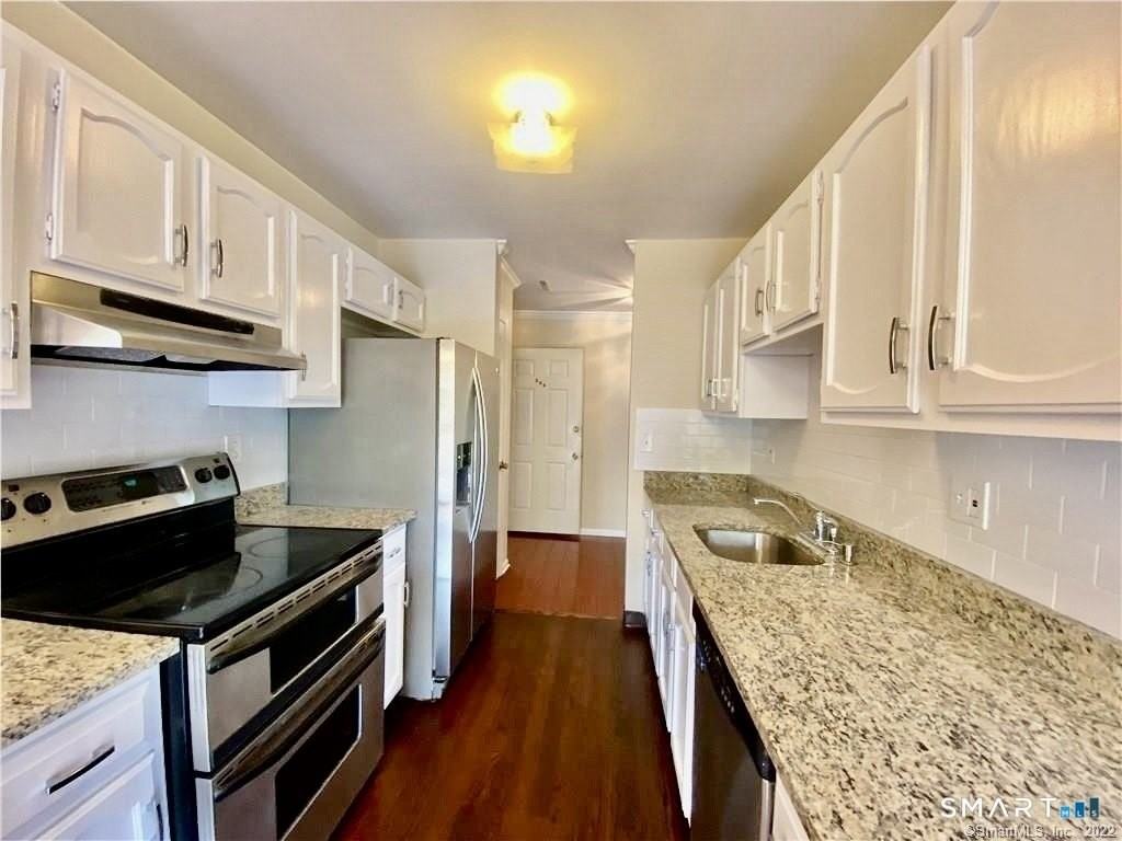 1 Valley Rd #205 - Photo 5 of 32