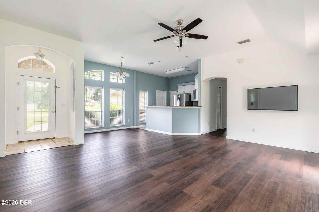 8 Riverview Pl - Photo 3 of 44