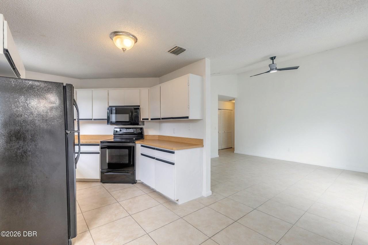 91 Wellwood Ln #B - Photo 5 of 25
