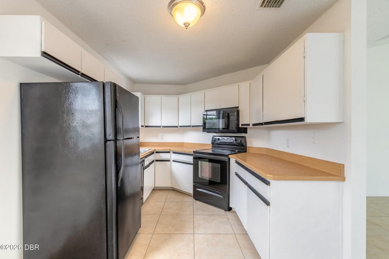 91 Wellwood Ln #B - Photo 6 of 25