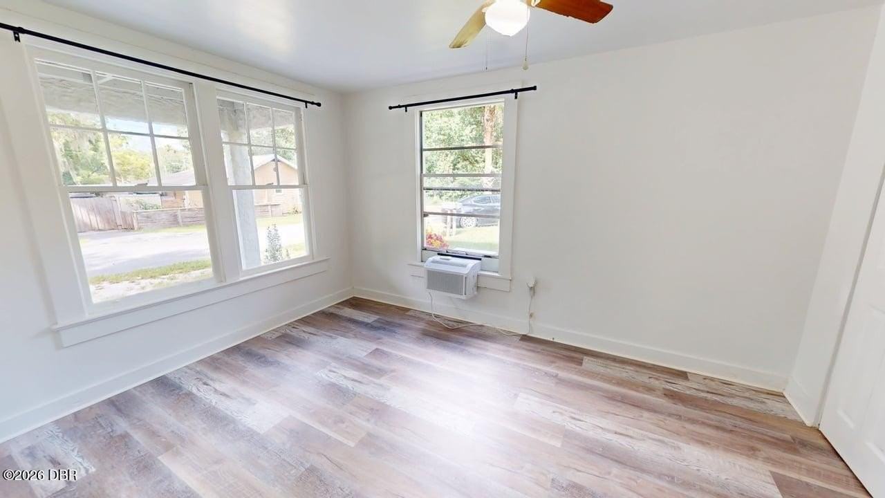 738 Wood St - Photo 7 of 20