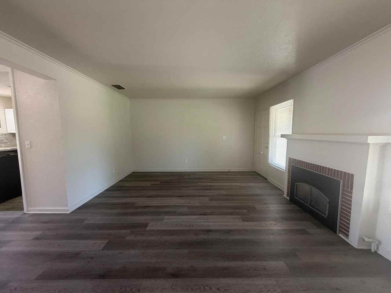 73 E Fedora Ave - Photo 4 of 16