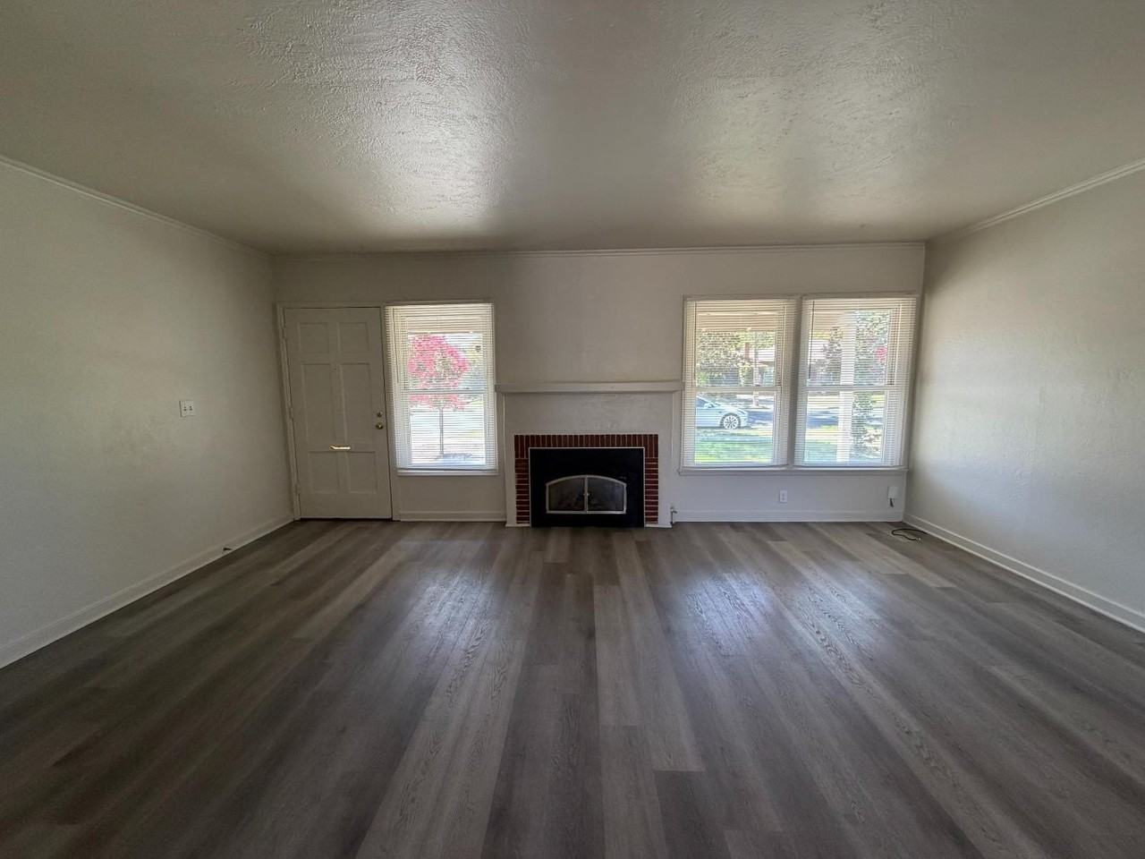 73 E Fedora Ave - Photo 5 of 16