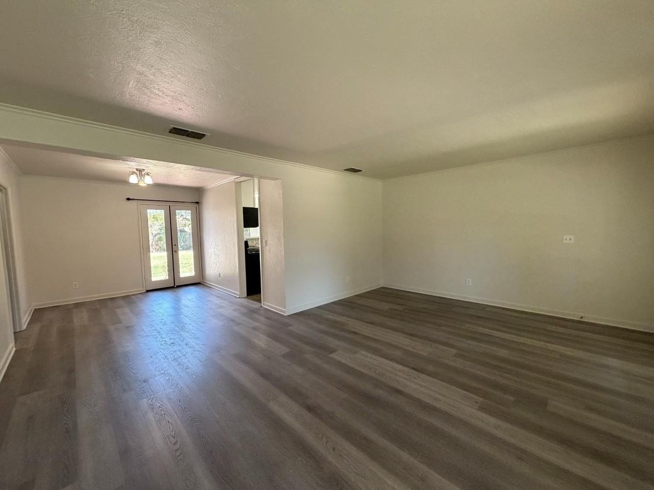 73 E Fedora Ave - Photo 6 of 16