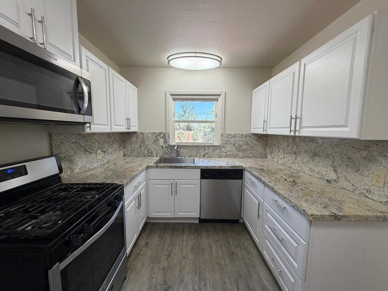 73 E Fedora Ave - Photo 7 of 16