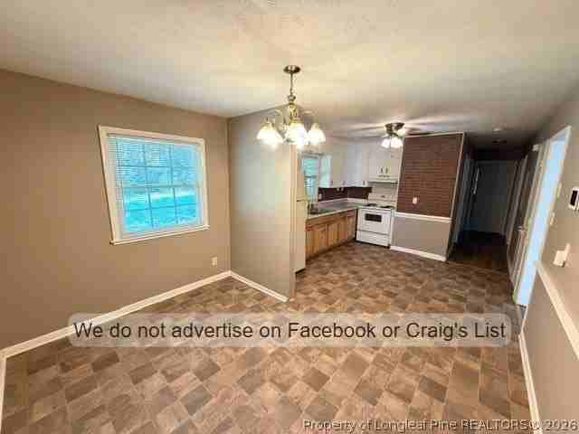 806 Hicks Ave - Photo 3 of 10