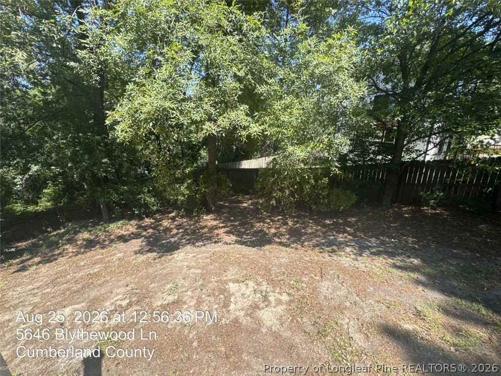 5646 Blythewood Ln - Photo 4 of 23