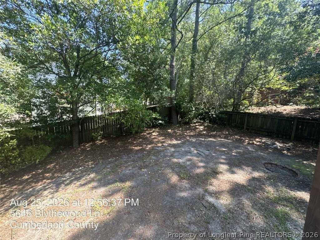 5646 Blythewood Ln - Photo 5 of 23