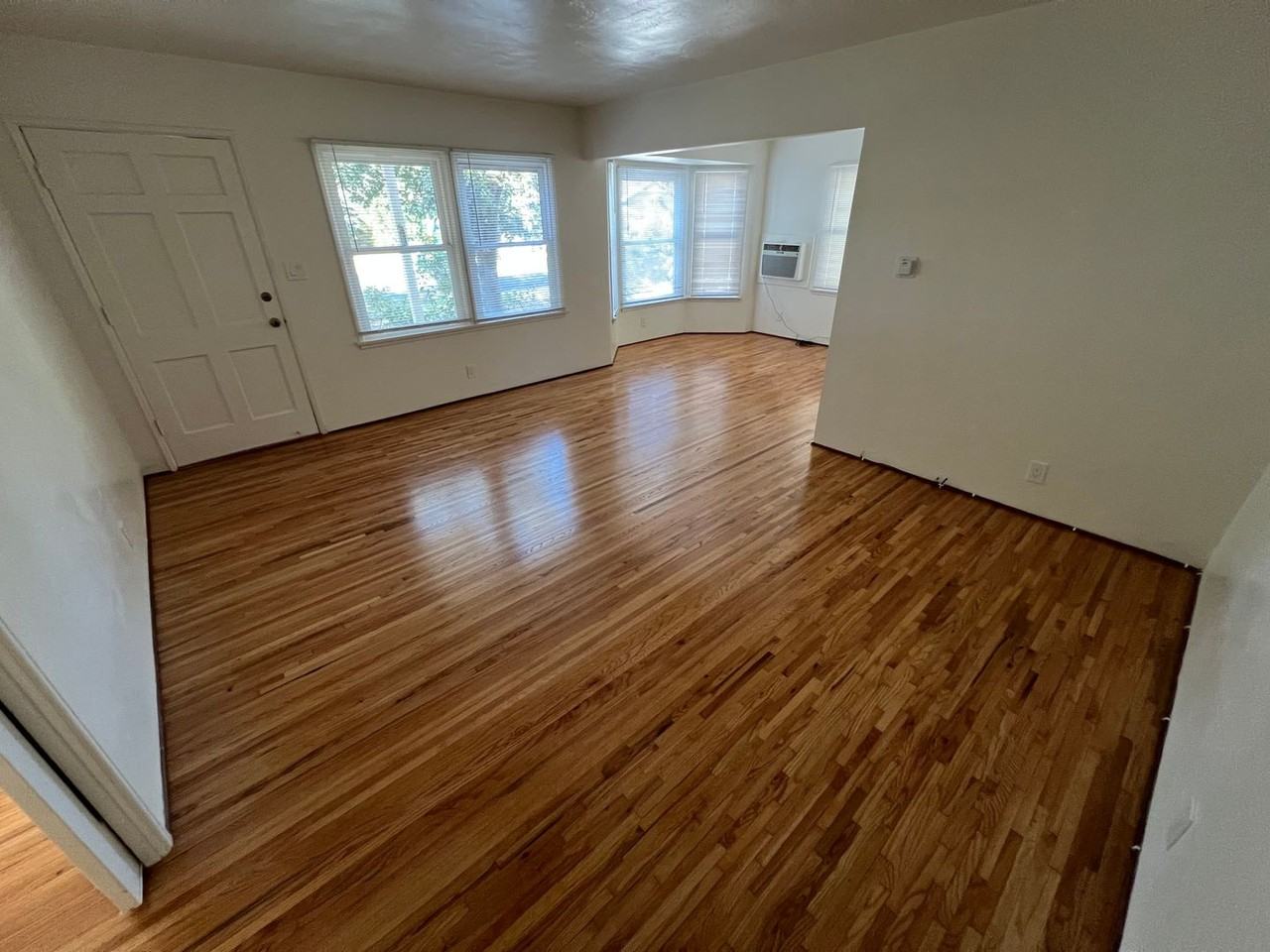 25877 Chula Vista St - Photo 3 of 22