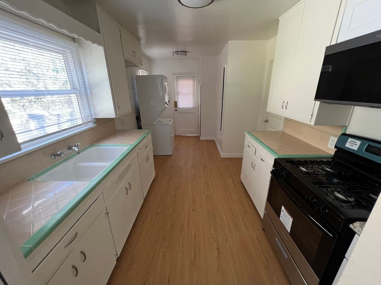 25877 Chula Vista St - Photo 5 of 22