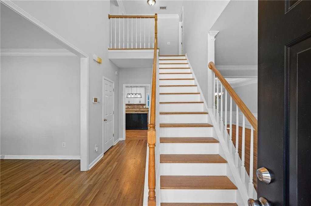 3993 Ironhill Ln - Photo 3 of 39