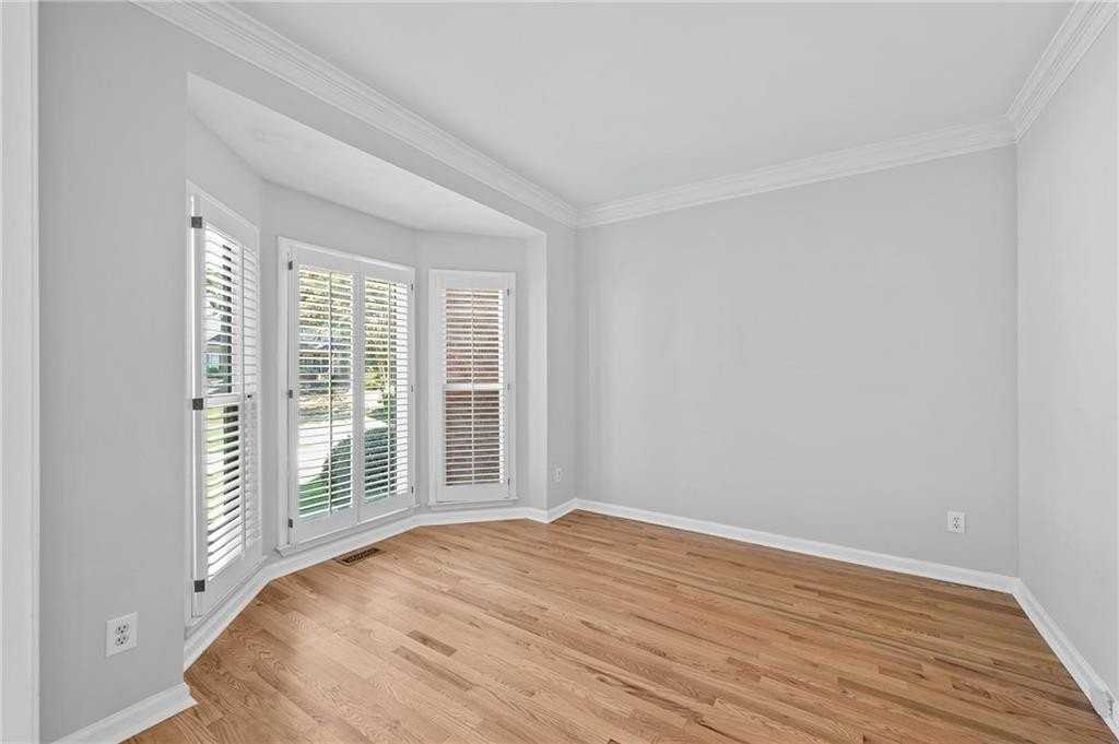3993 Ironhill Ln - Photo 4 of 39