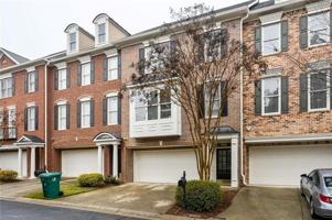 featured image of 600 Vinings Estates Dr Se #B11
