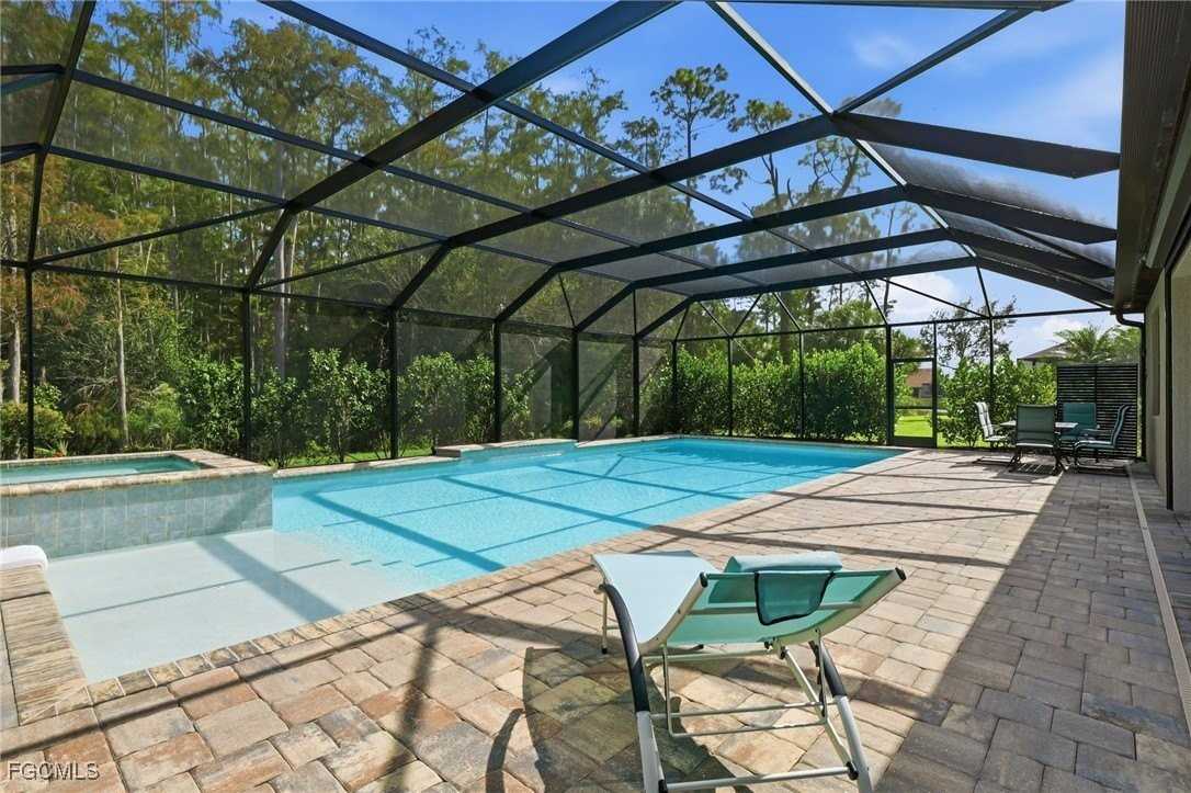 11012 Castlereagh St - Photo 2 of 48