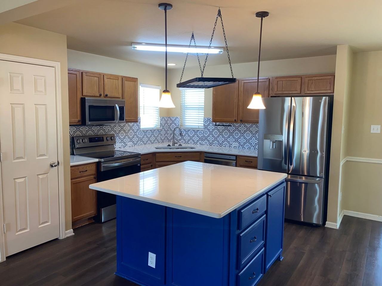 7707 Bridgepointe Dr - Photo 4 of 22