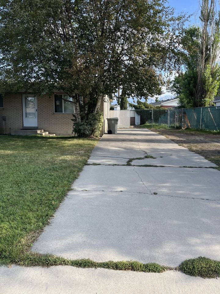 587/589 East 55 North - 589 #589 - Photo 2 of 16